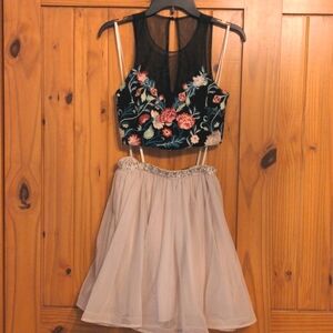 My Michelle 2-Piece Floral Formal - Size 1